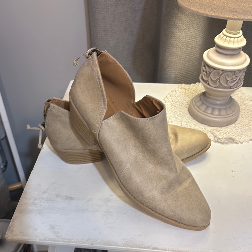 J. Adams Women's Beige Ankle Boots